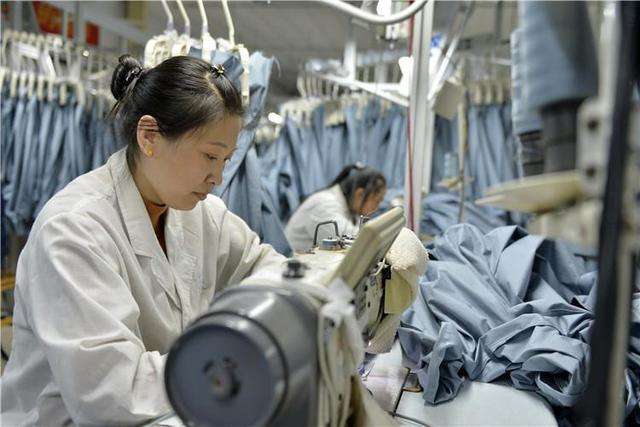 服裝加工廠(chǎng)工服定制