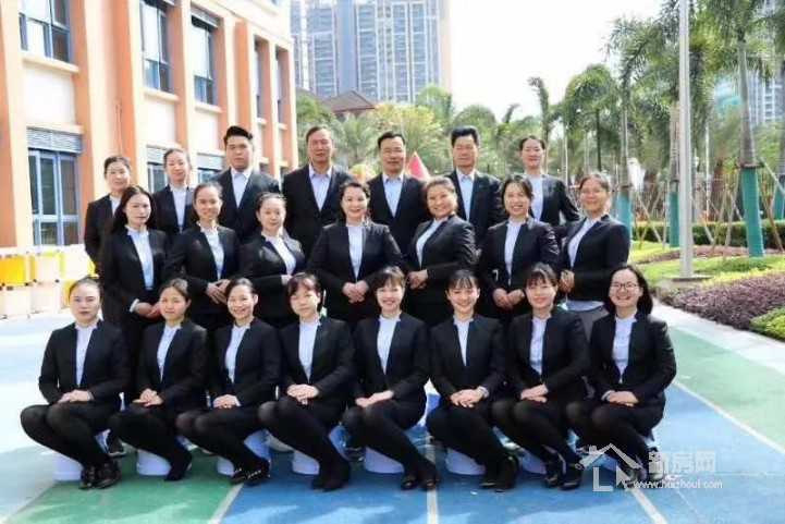 恒大集團物業(yè)員工西服定制方案